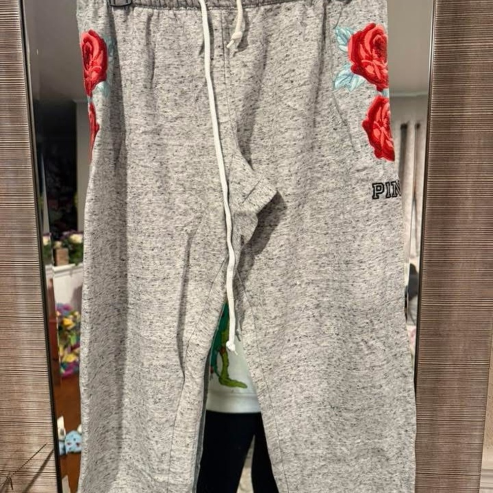 Gray Sweatpants with Red Floral Embroidery PINK SIZE small